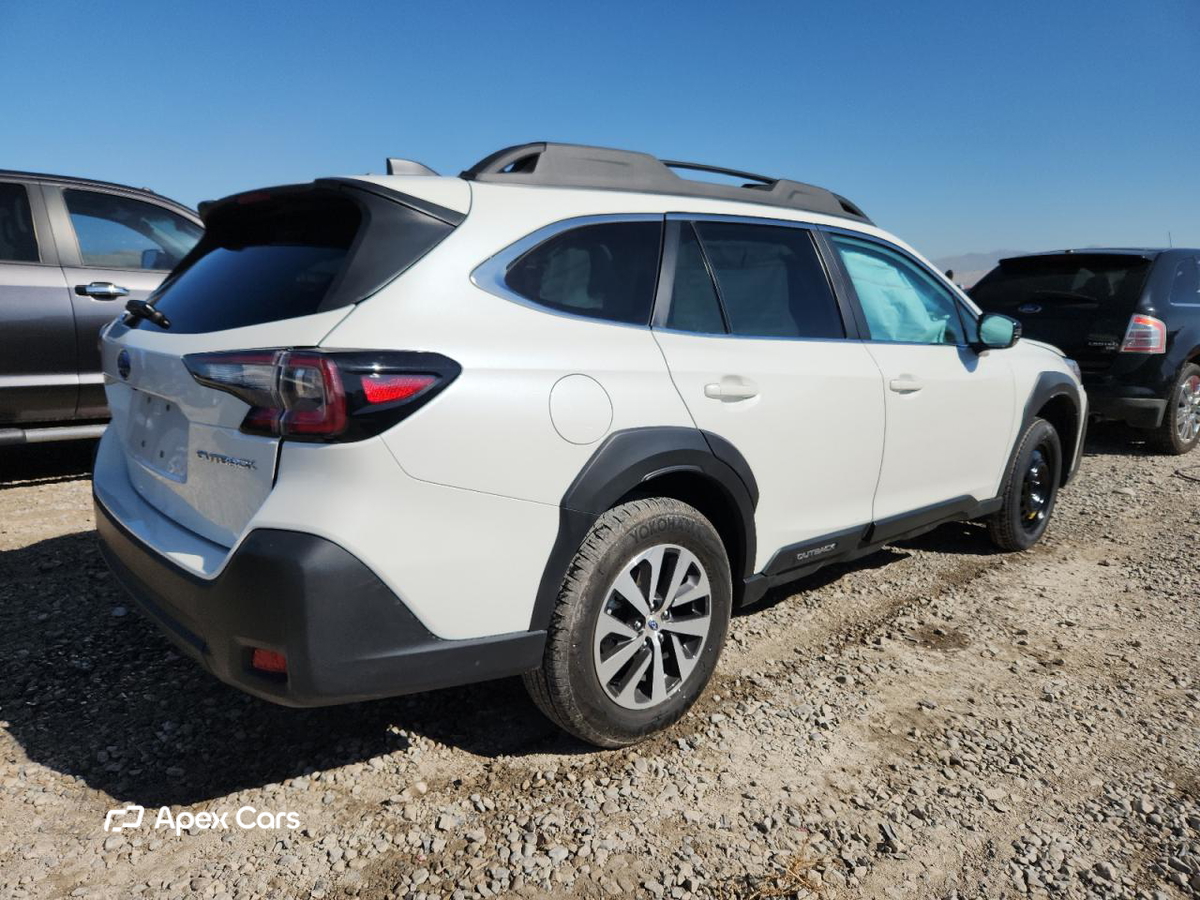 Subaru Outback 2025