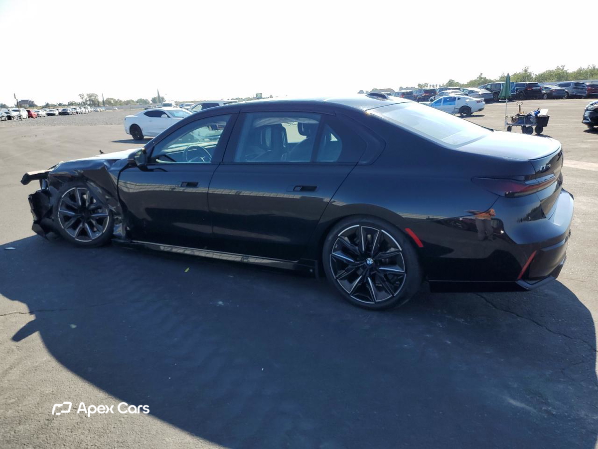 BMW i7 2024