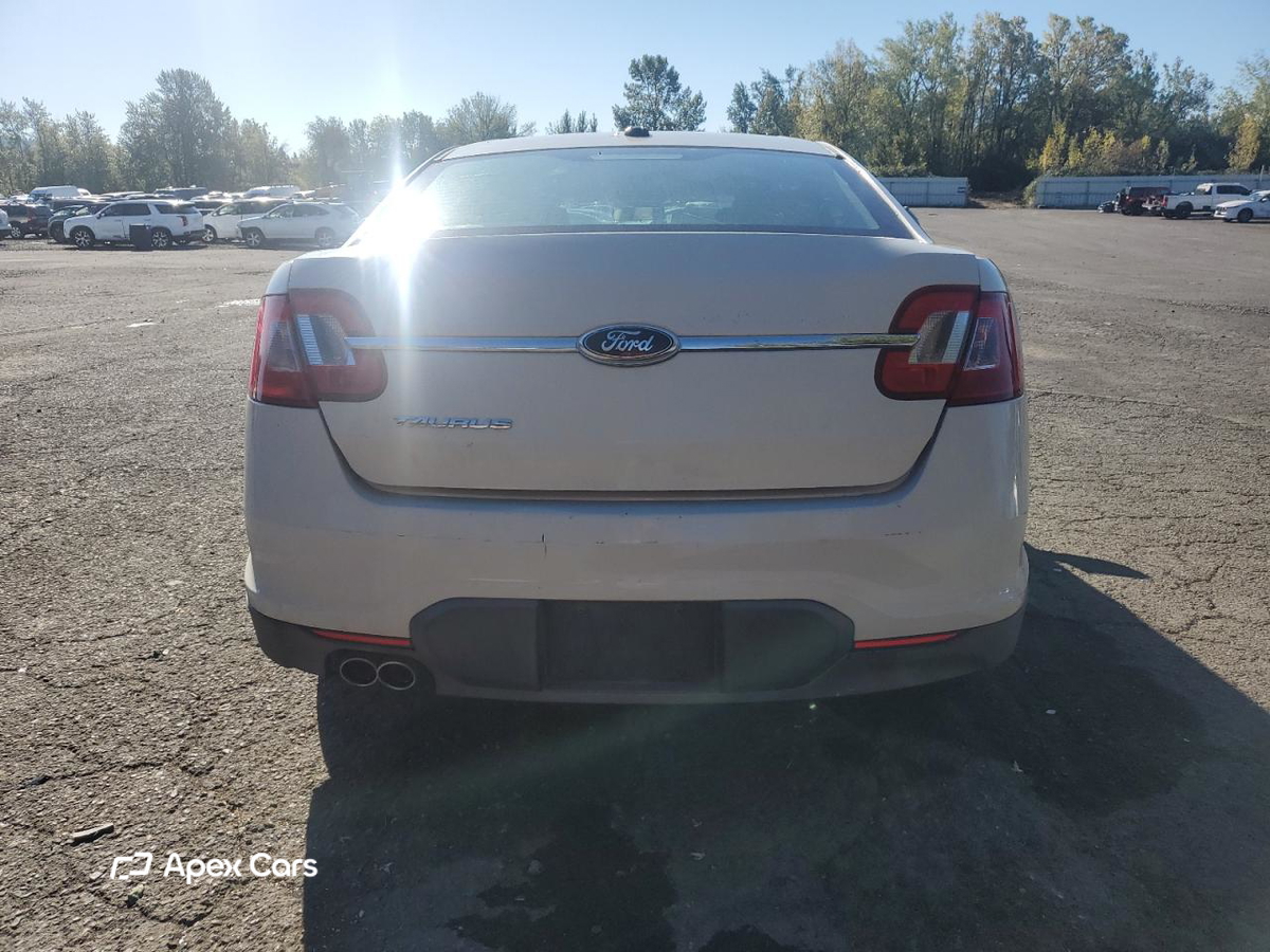 Ford Taurus 2012