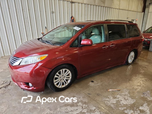 Toyota Sienna 2016 - Image 1 of 14