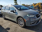 Chrysler Pacifica 2023