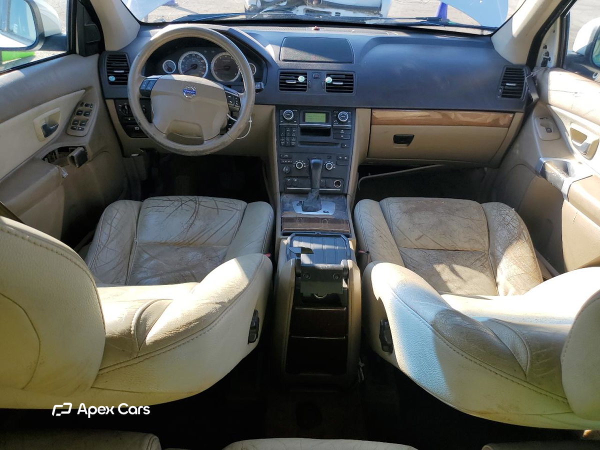 Volvo XC90 2012