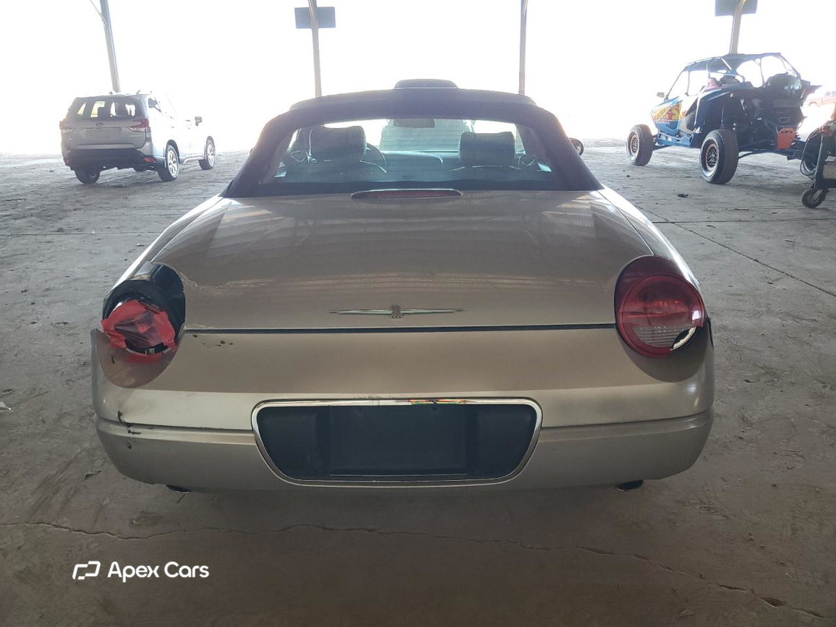 Ford Thunderbird 2004