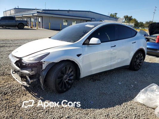 Tesla Model Y 2024 - Image 1 of 13