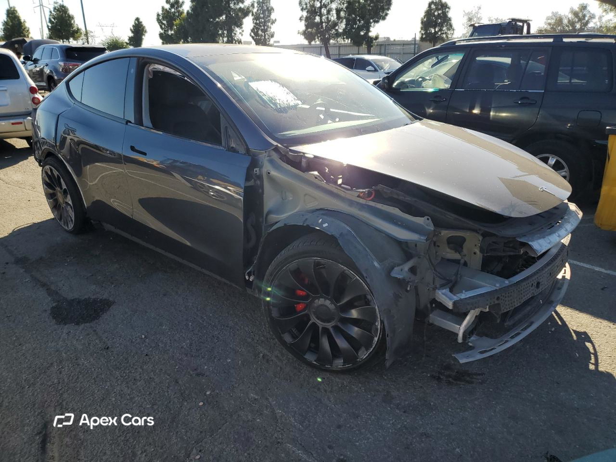 Tesla Model Y 2022