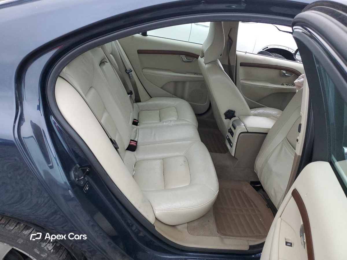 Volvo S80 2010