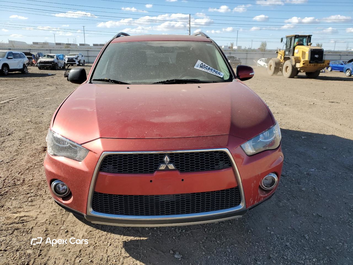 Mitsubishi Outlander 2013