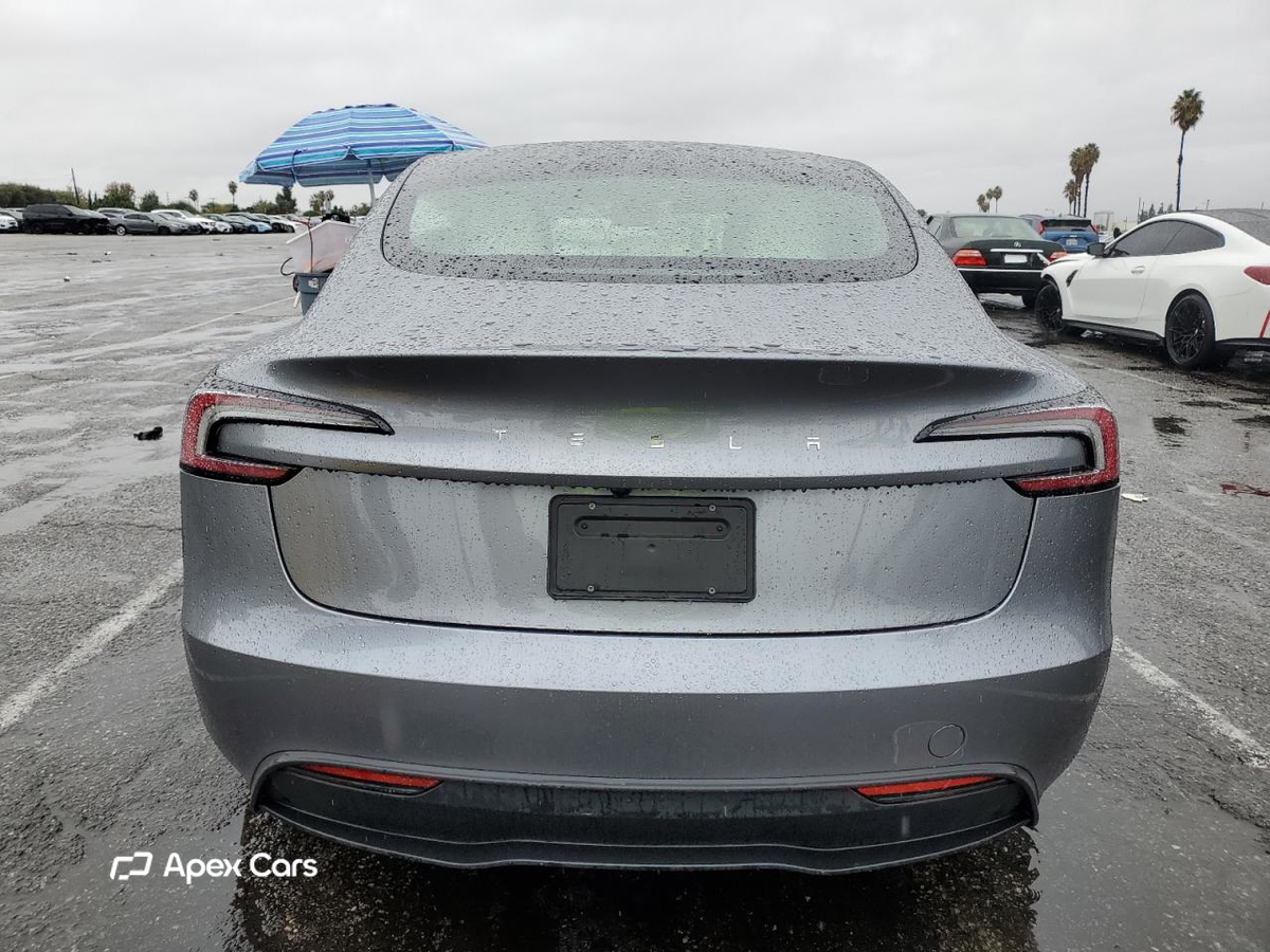 Tesla Model 3 2025