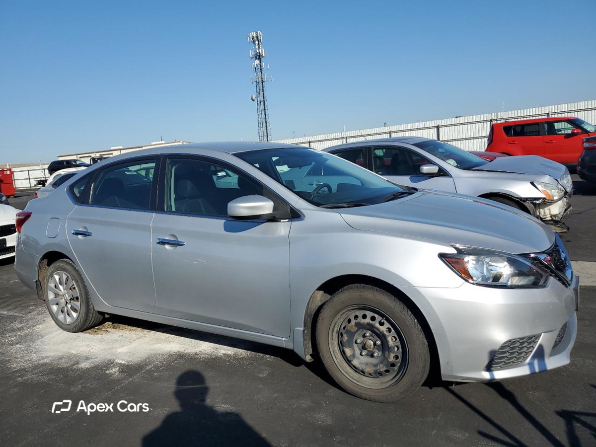 Nissan Sentra 2018