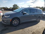 Chrysler Pacifica 2023