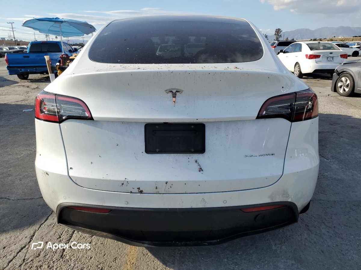 Tesla Model Y 2022