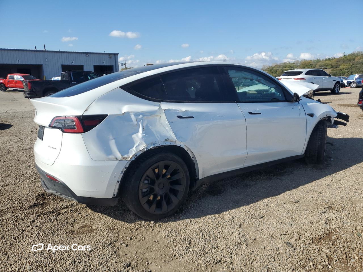 Tesla Model Y 2022
