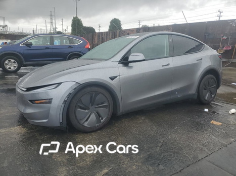 Tesla Model Y 2026 - Zdjęcie 1 z 14