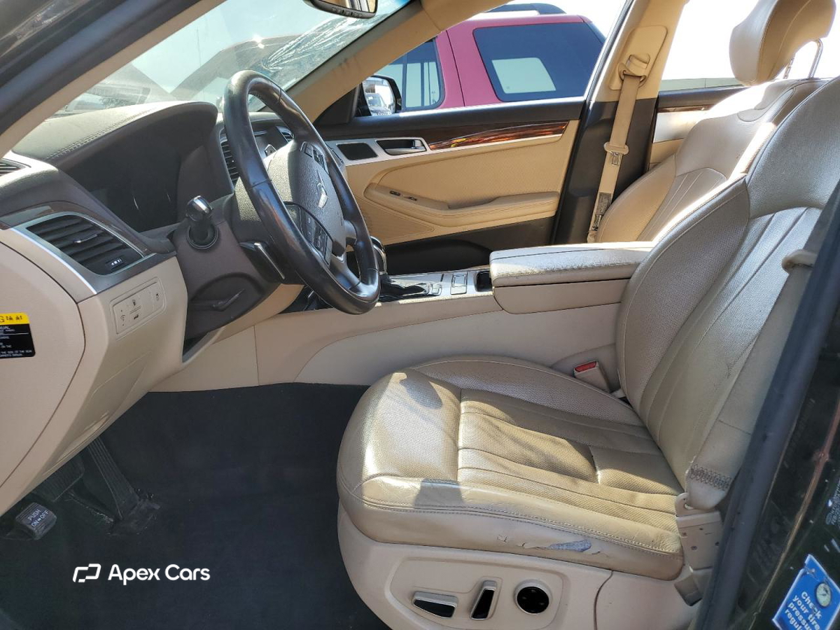 Hyundai Genesis 2015