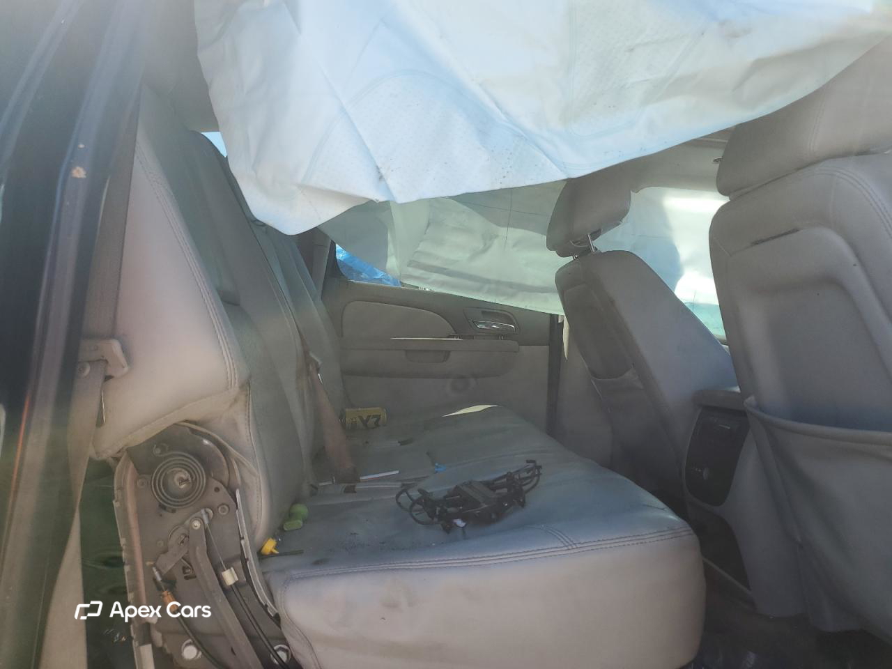 Chevrolet Suburban 2013