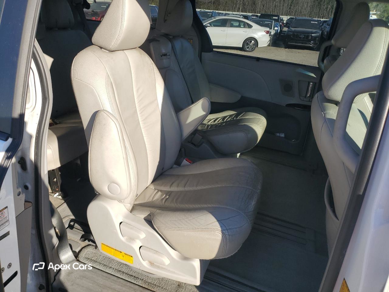 Toyota Sienna 2012