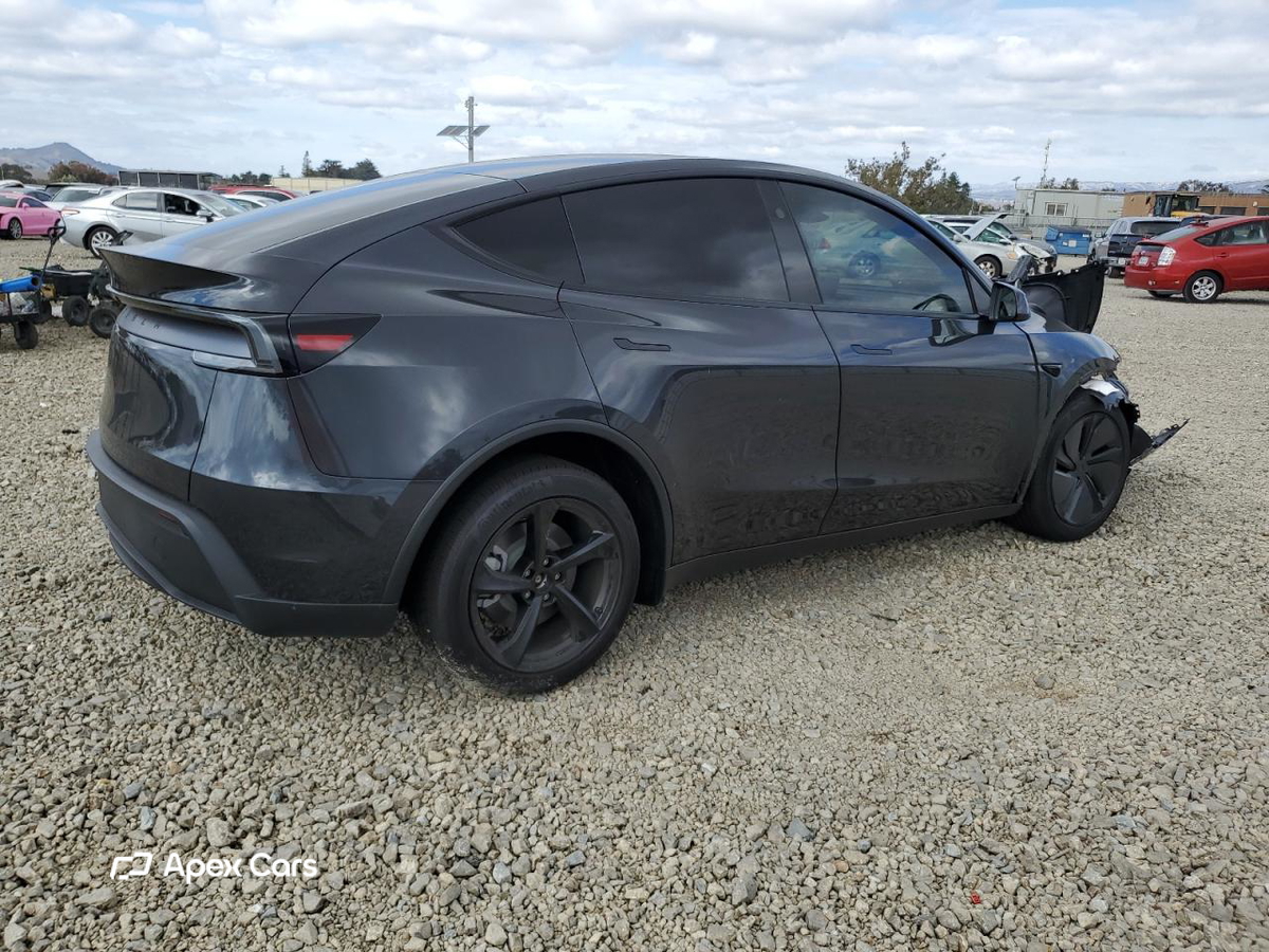 Tesla Model Y 2026
