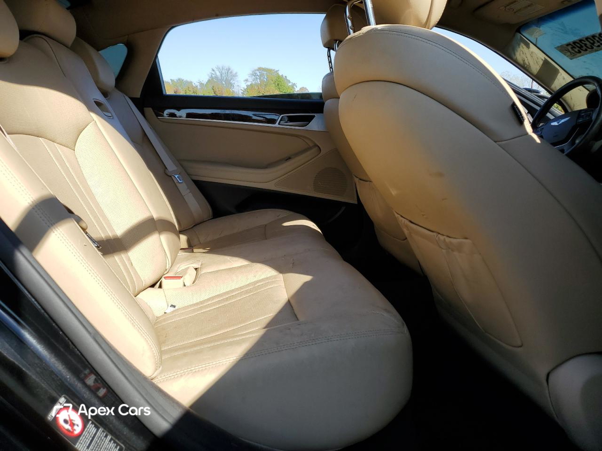 Hyundai Genesis 2015