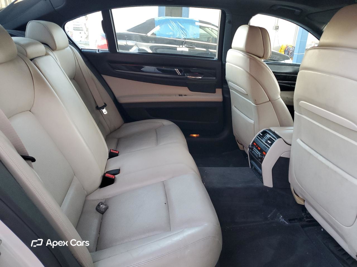 BMW Series 7 2012