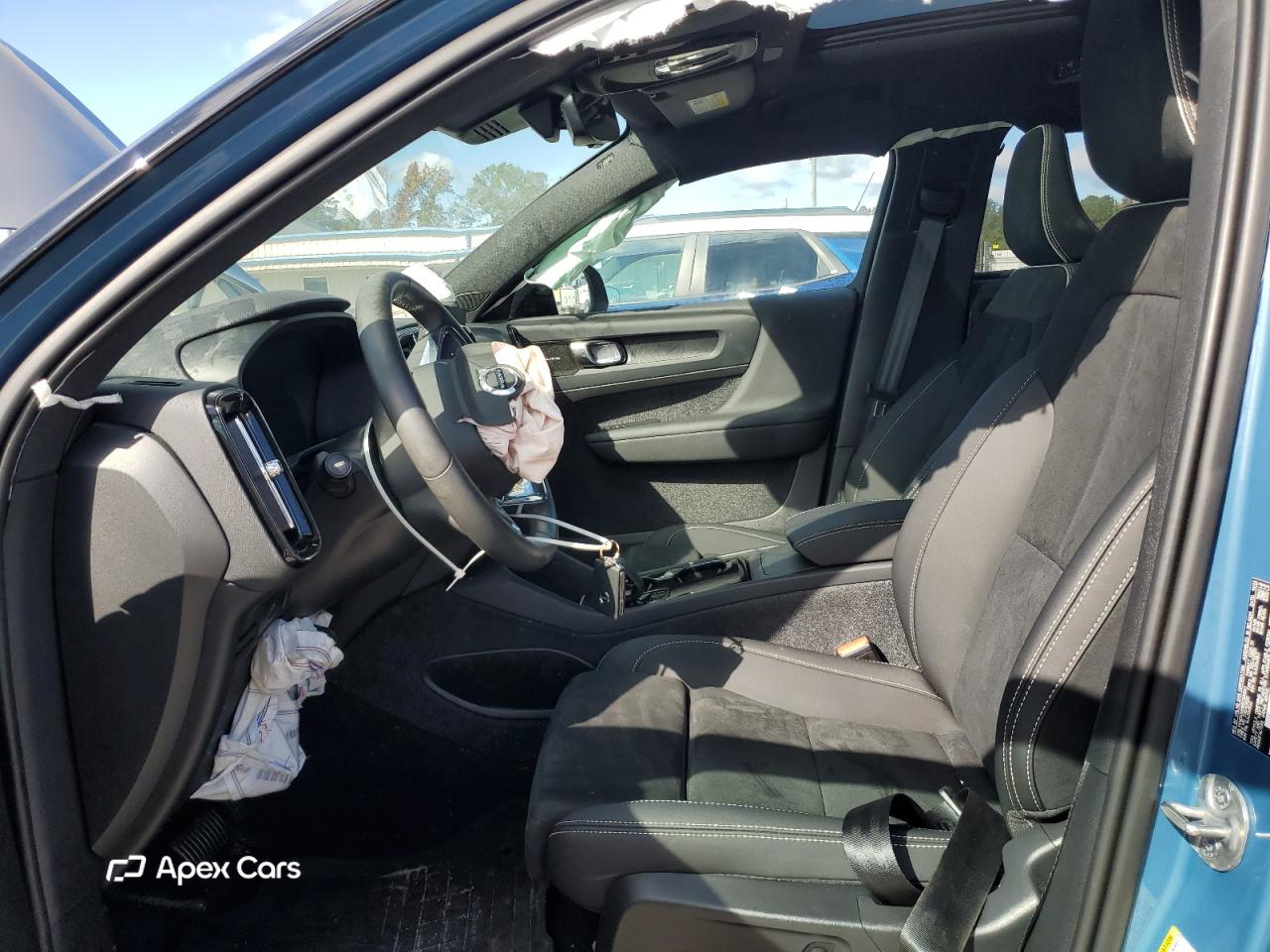 Volvo XC40 2024