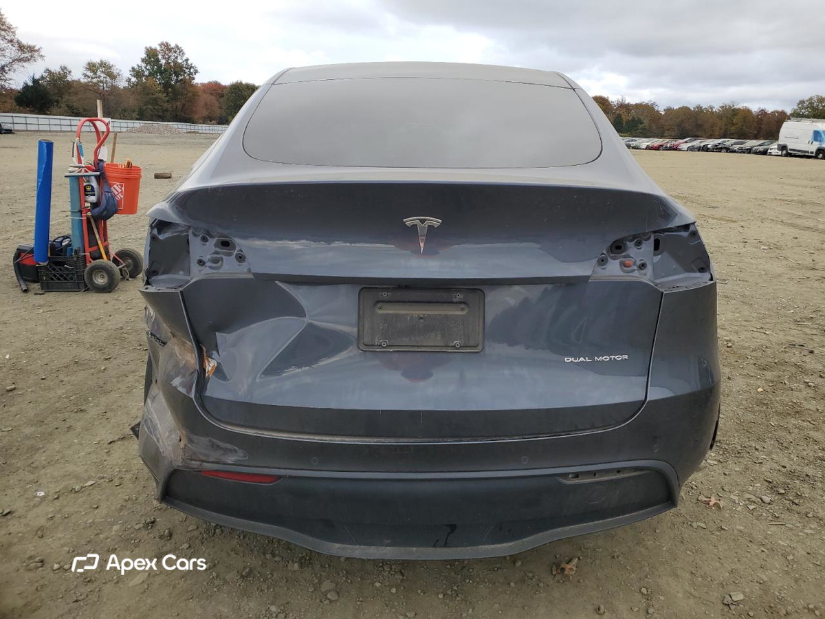 Tesla Model Y 2021