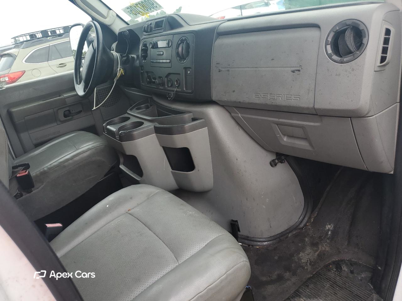 Ford Econoline 2012