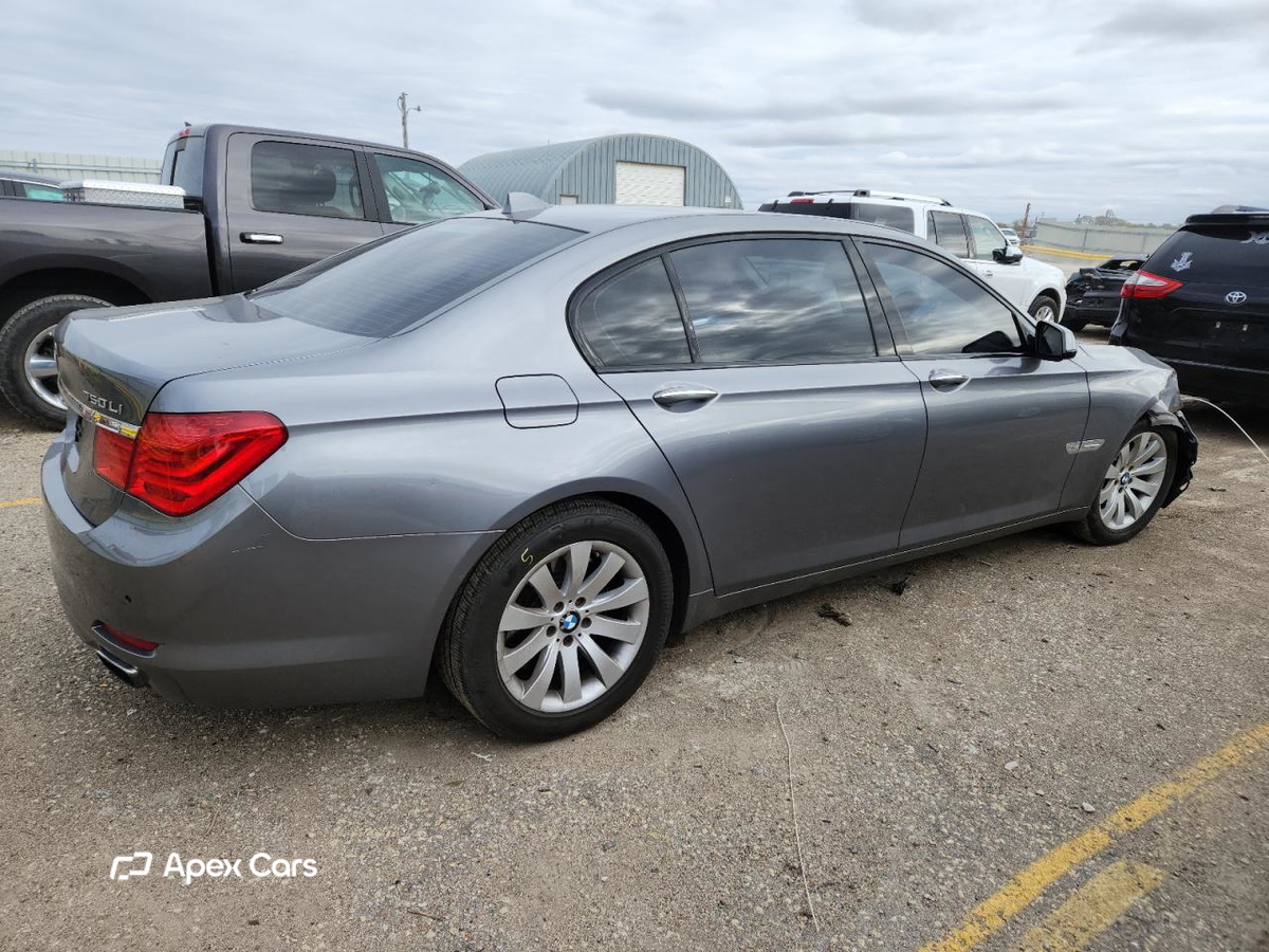 BMW Series 7 2010