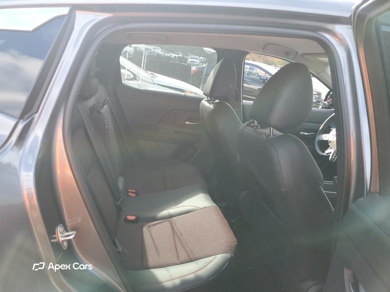 Nissan Kicks 2025