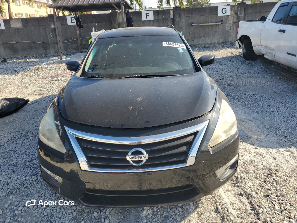 Nissan Altima 2015