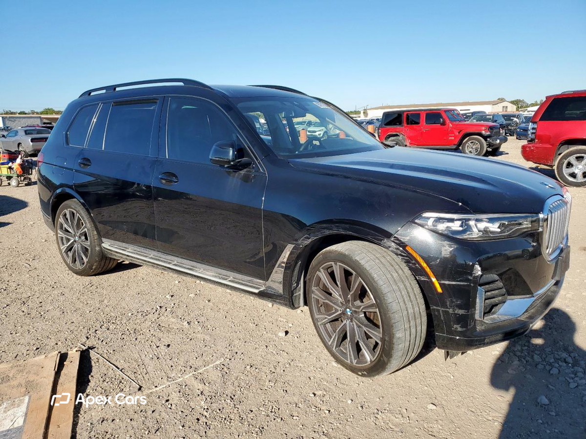 BMW X7 2021