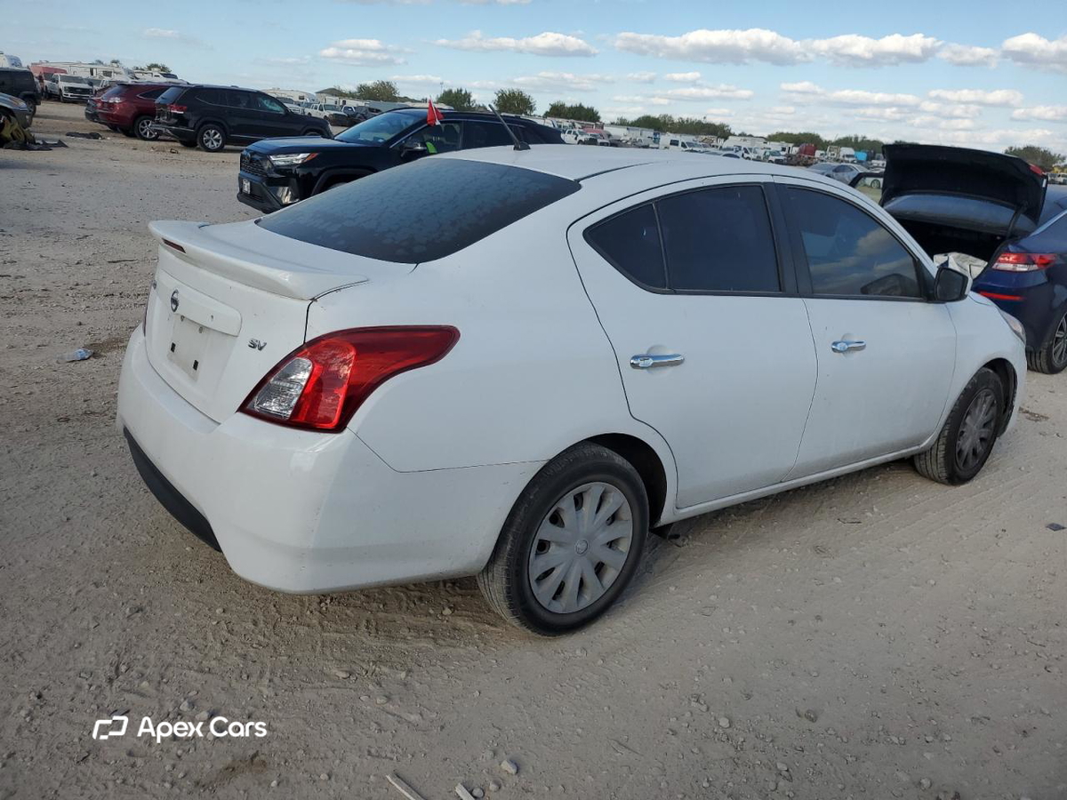 Nissan Versa 2019