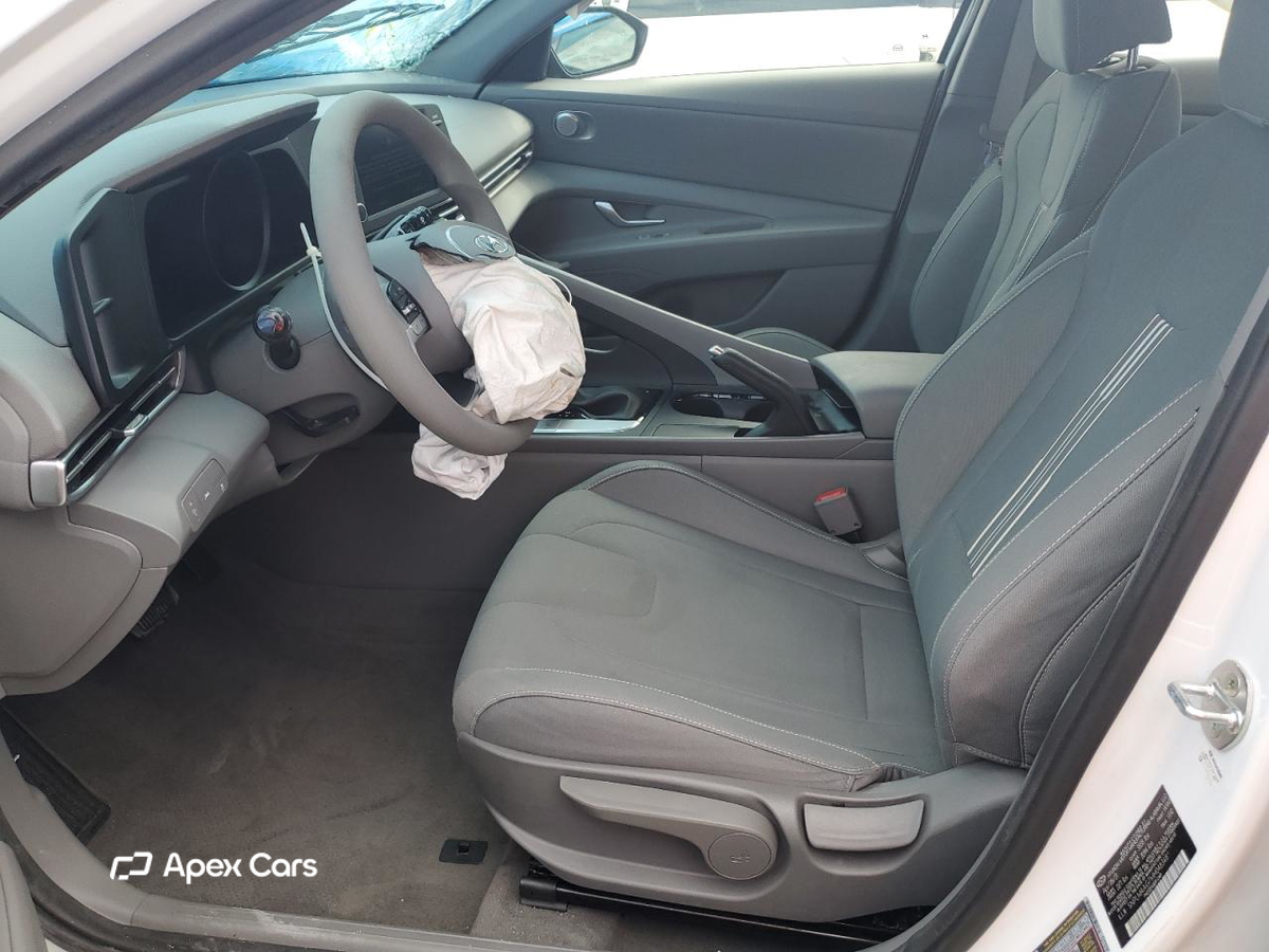Hyundai Elantra 2021