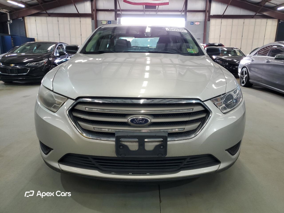Ford Taurus 2016