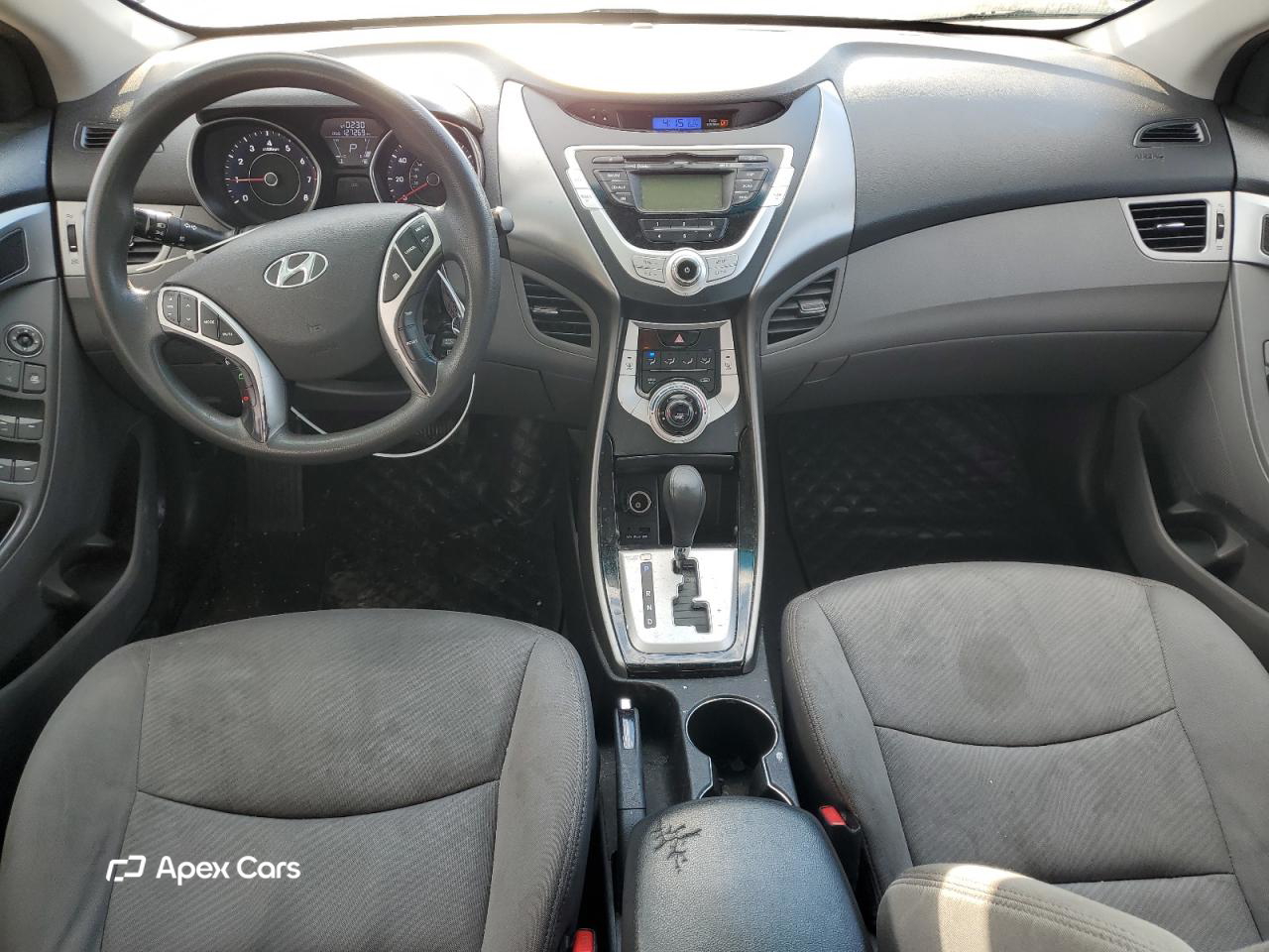 Hyundai Elantra 2012