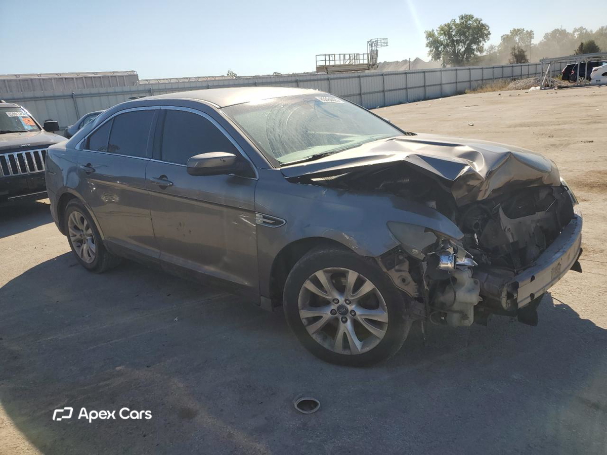 Ford Taurus 2011