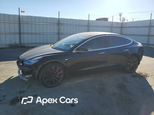Tesla Model 3 2020 - Image 1 of 13
