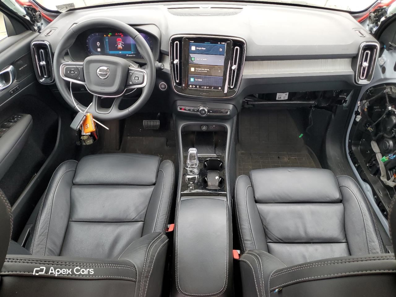 Volvo XC40 2024
