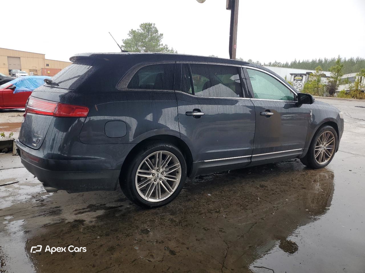 Lincoln MKT 2013