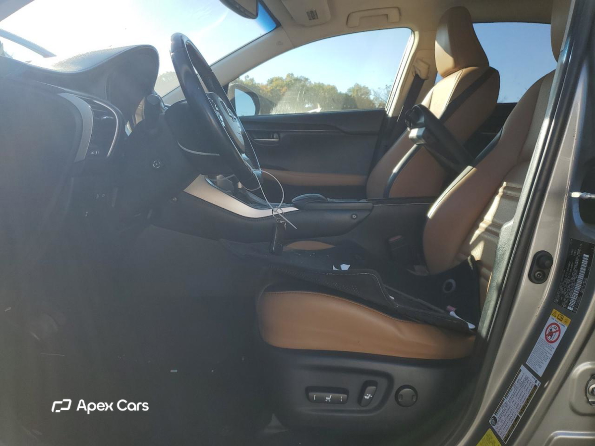 Lexus NX 2015
