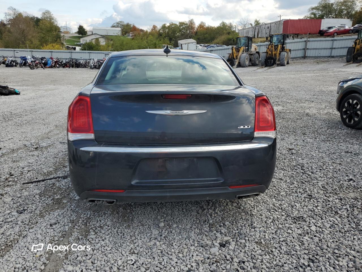 Chrysler 300 2016