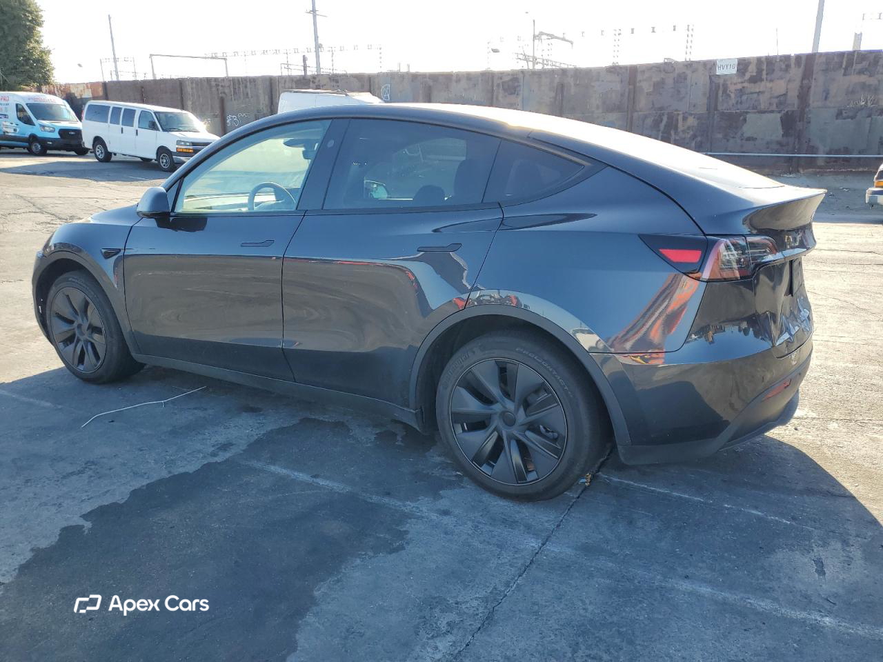 Tesla Model Y 2025