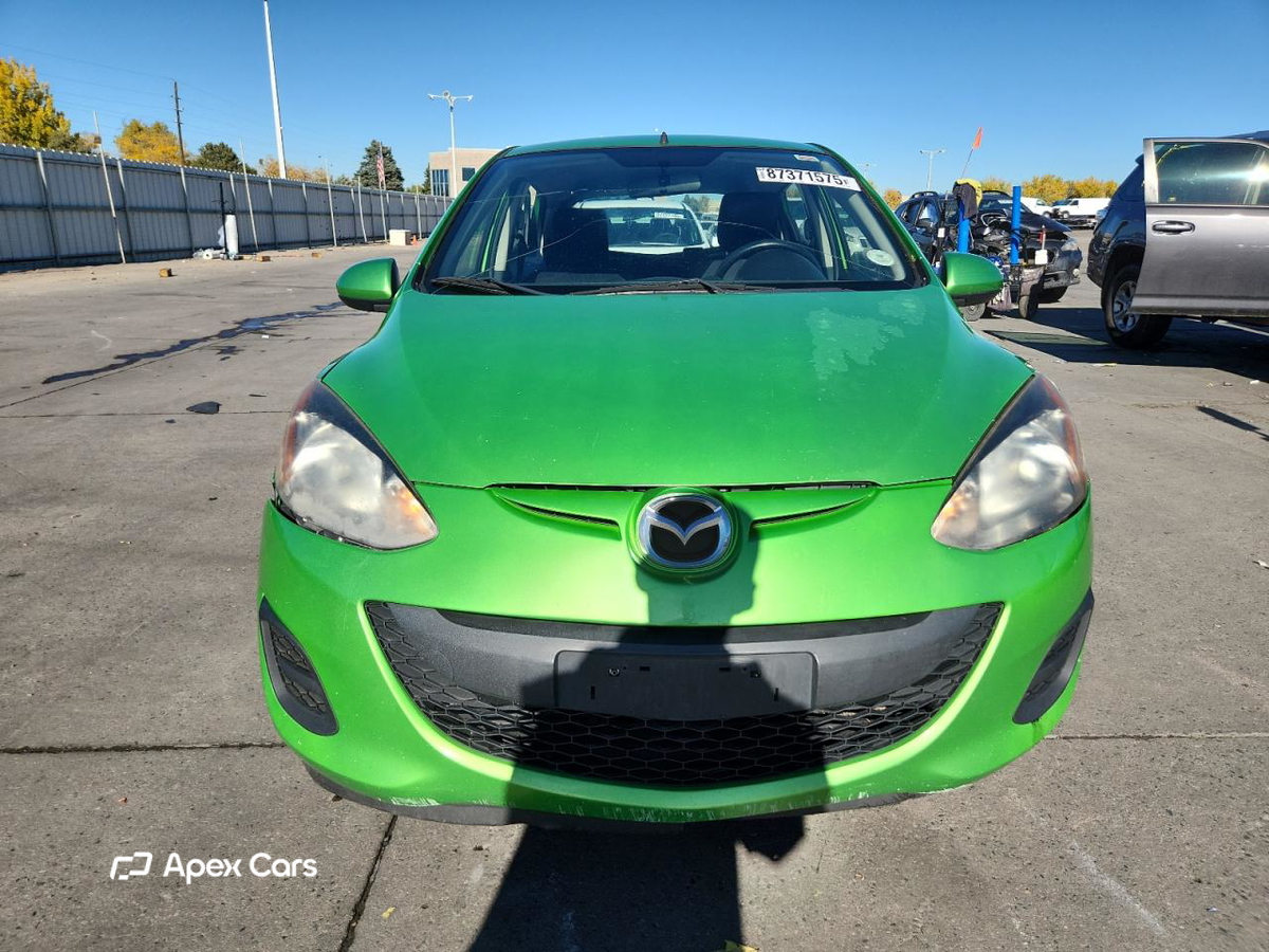 Mazda 2 2011