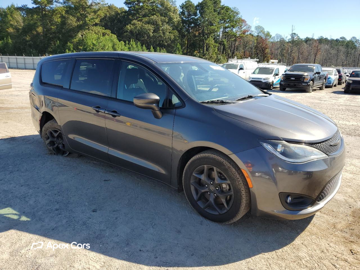 Chrysler Pacifica 2019