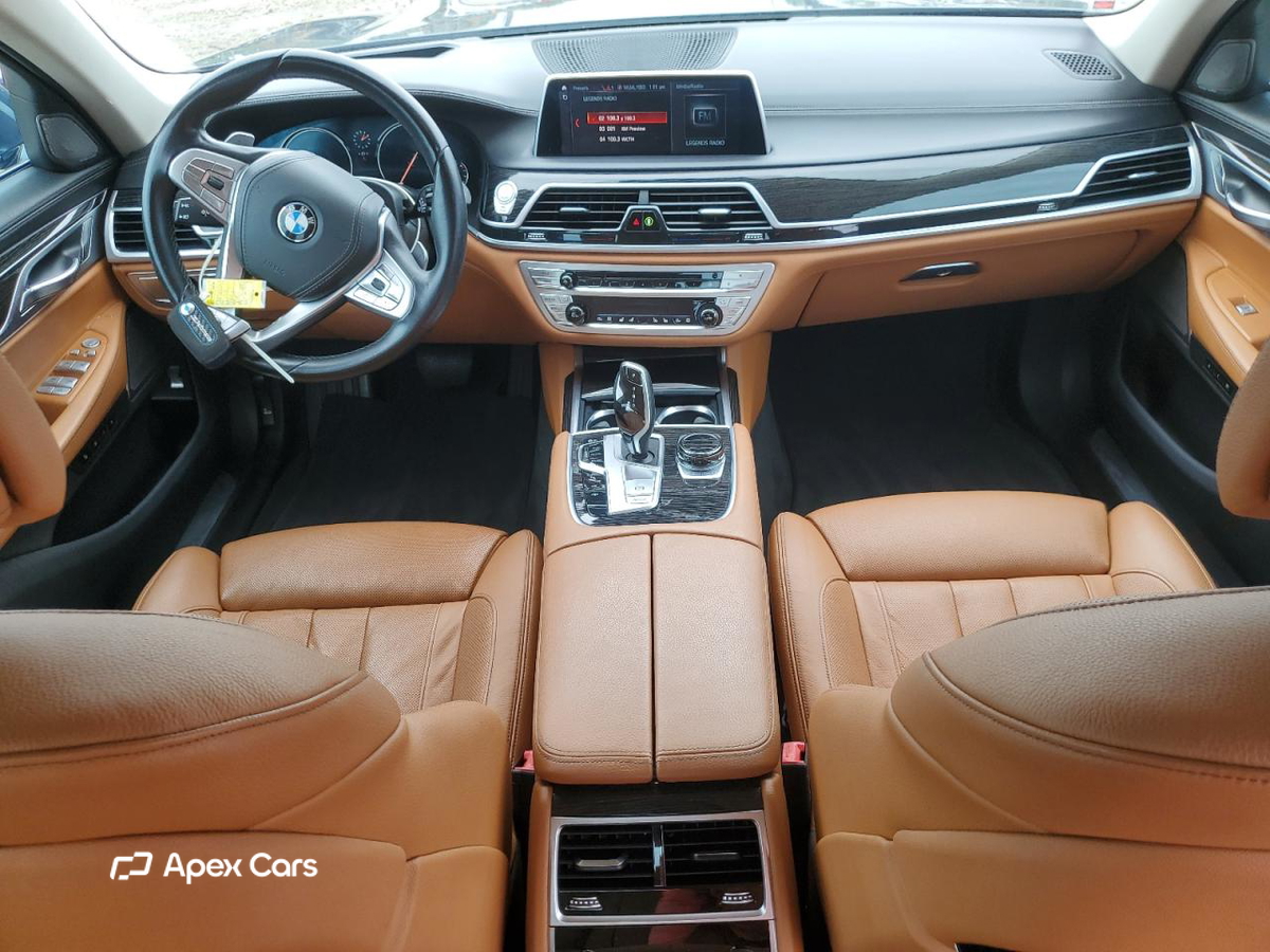 BMW Series 7 2019