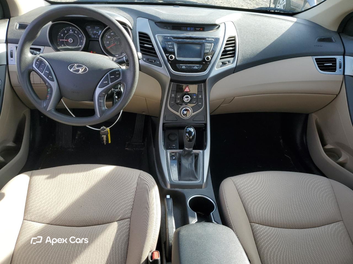 Hyundai Elantra 2016