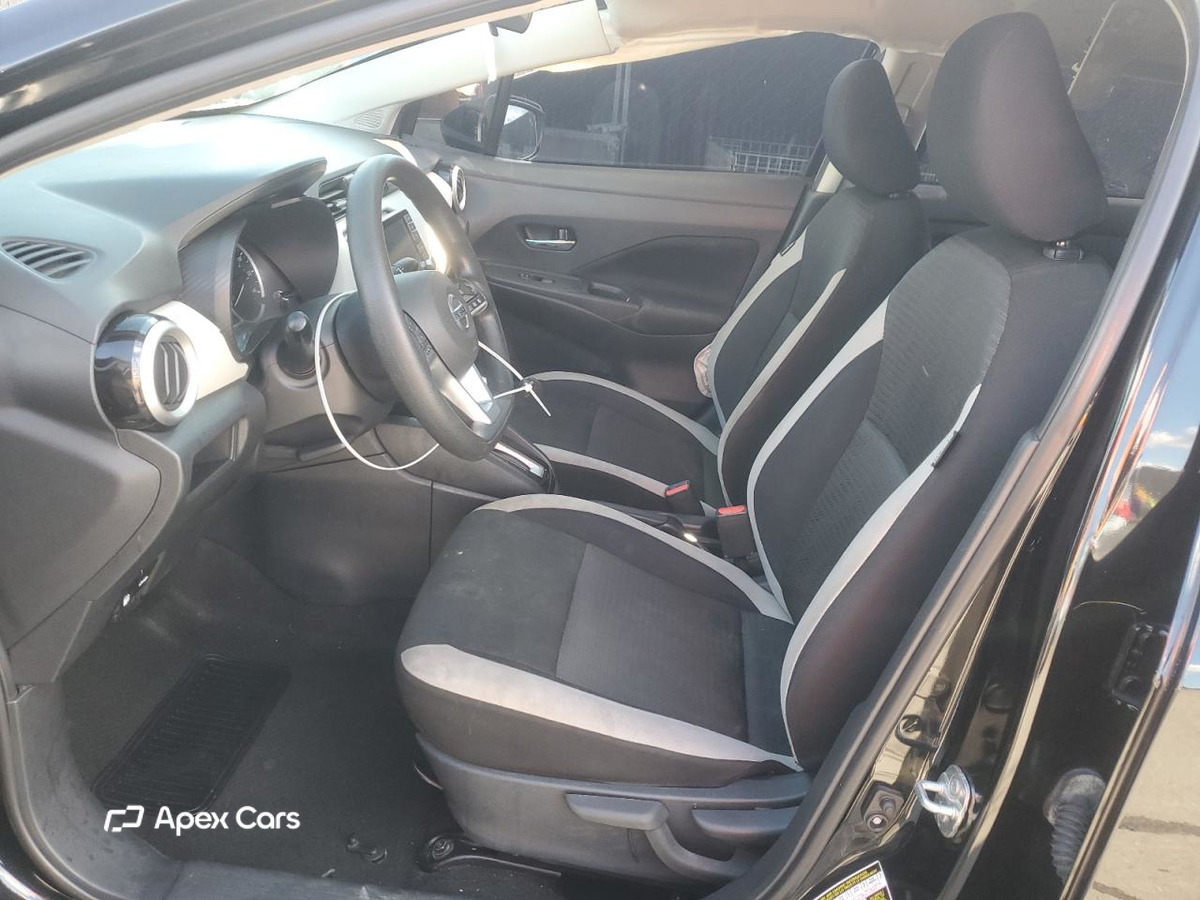 Nissan Versa 2021