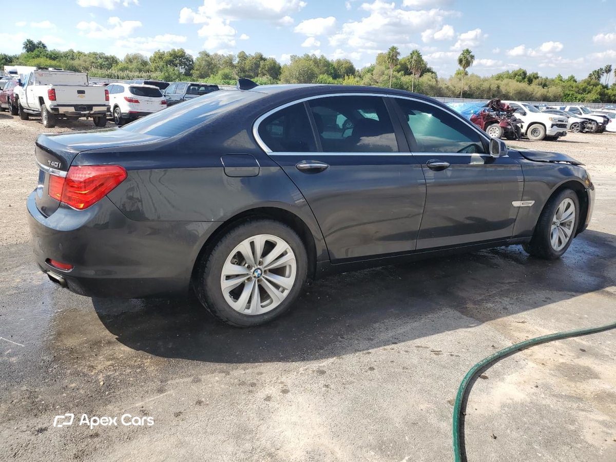 BMW Series 7 2011