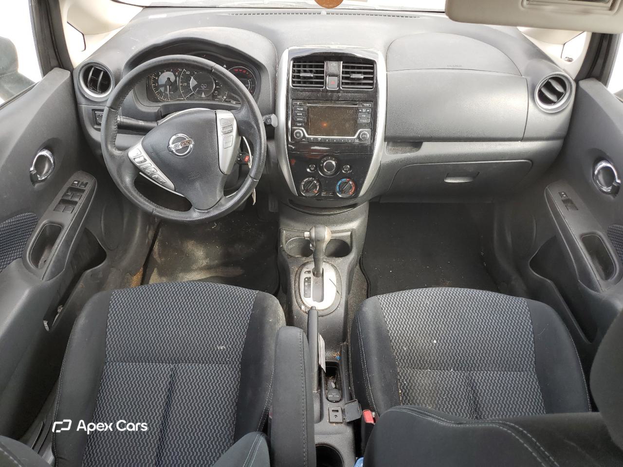 Nissan Versa 2016
