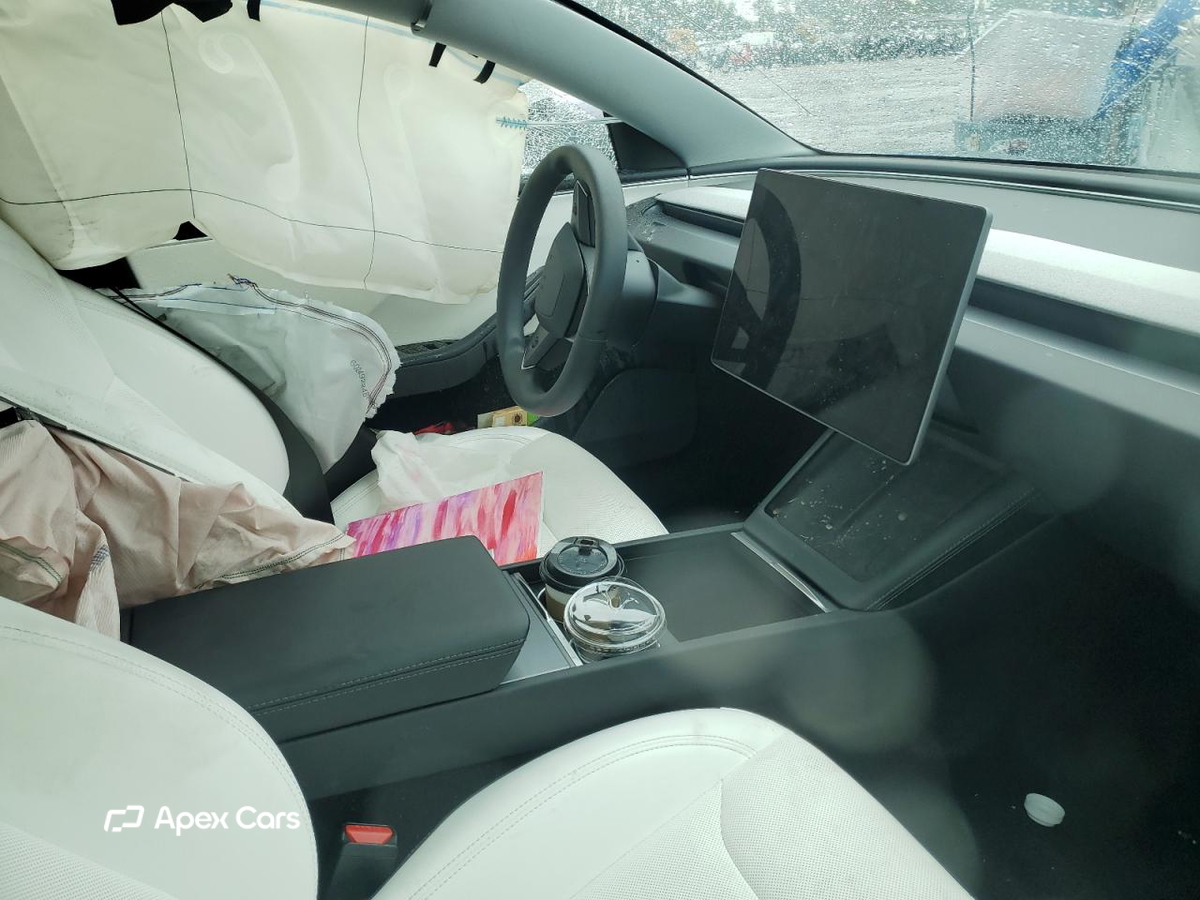 Tesla Model 3 2025