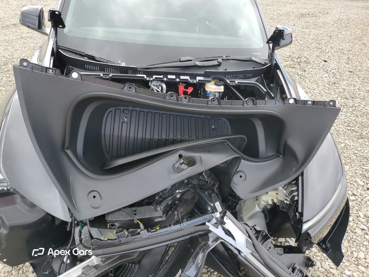 Tesla Model Y 2026
